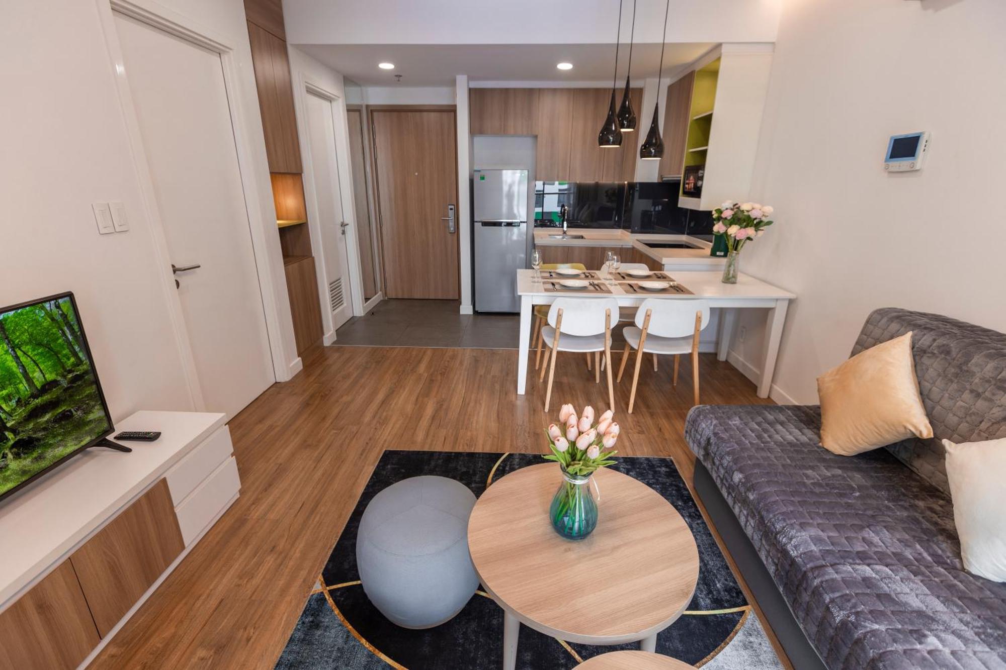Republic Apartments Saigon Airport Хошимин Экстерьер фото