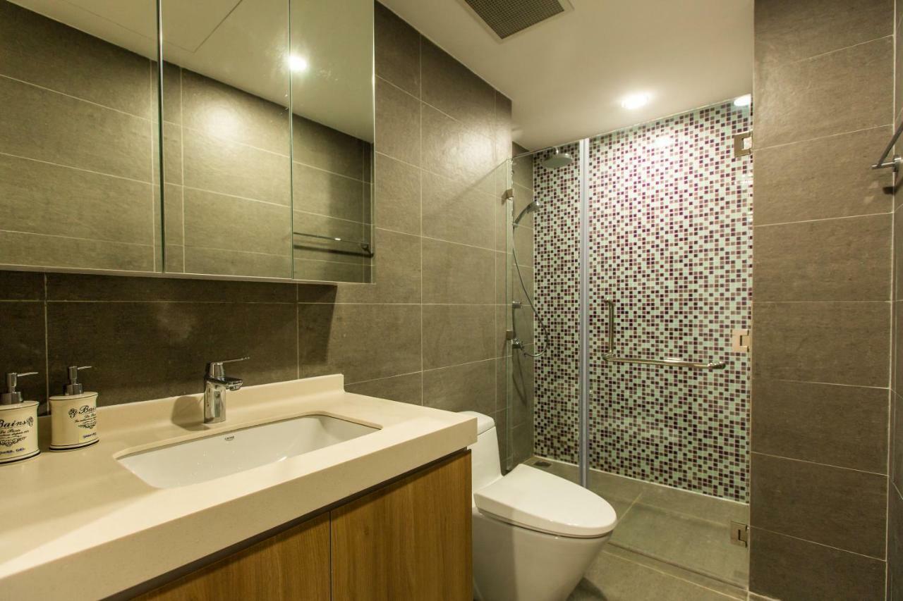 Republic Apartments Saigon Airport Хошимин Экстерьер фото